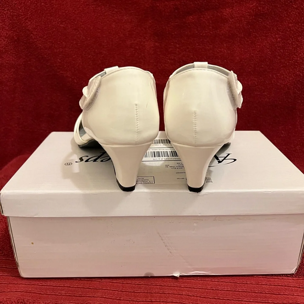 Angel Steps Eva Pump Women’s Shoes; White Patent; Size 7.5 - Picture 4 of 12